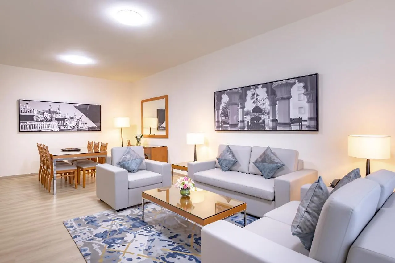 Golden Sands Suites Dubai Aparthotel