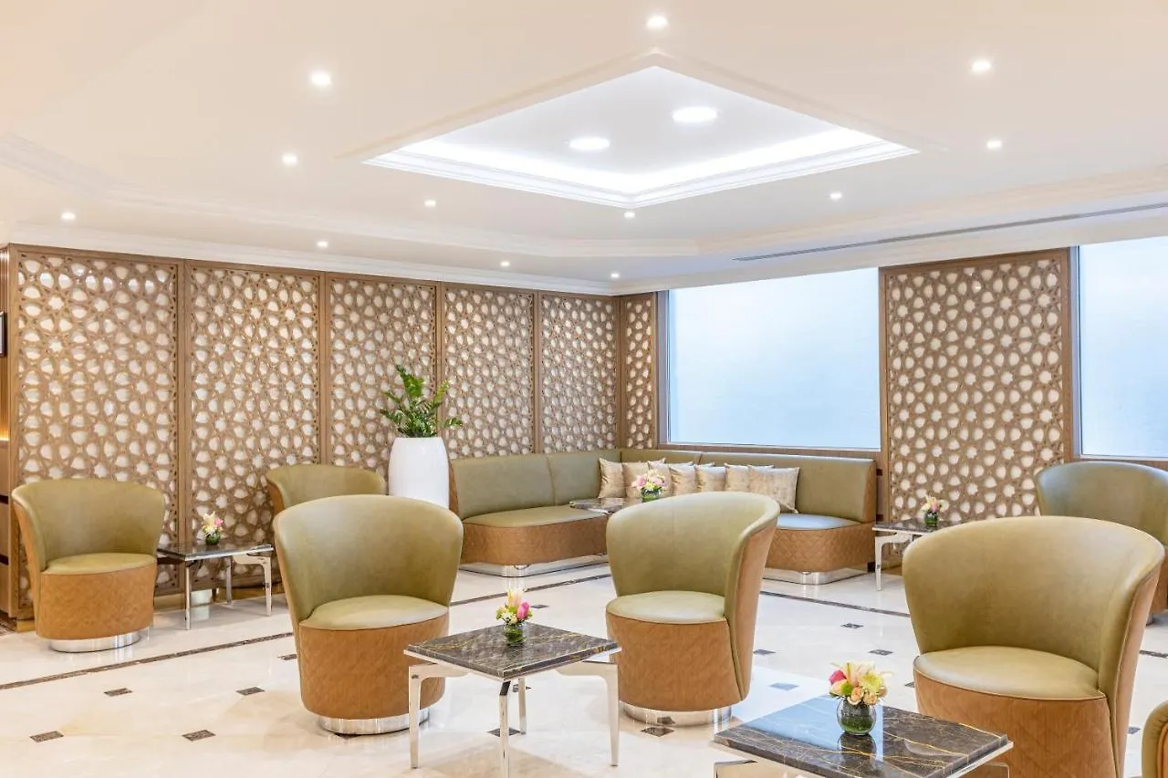 Golden Sands Suites Dubai Aparthotel