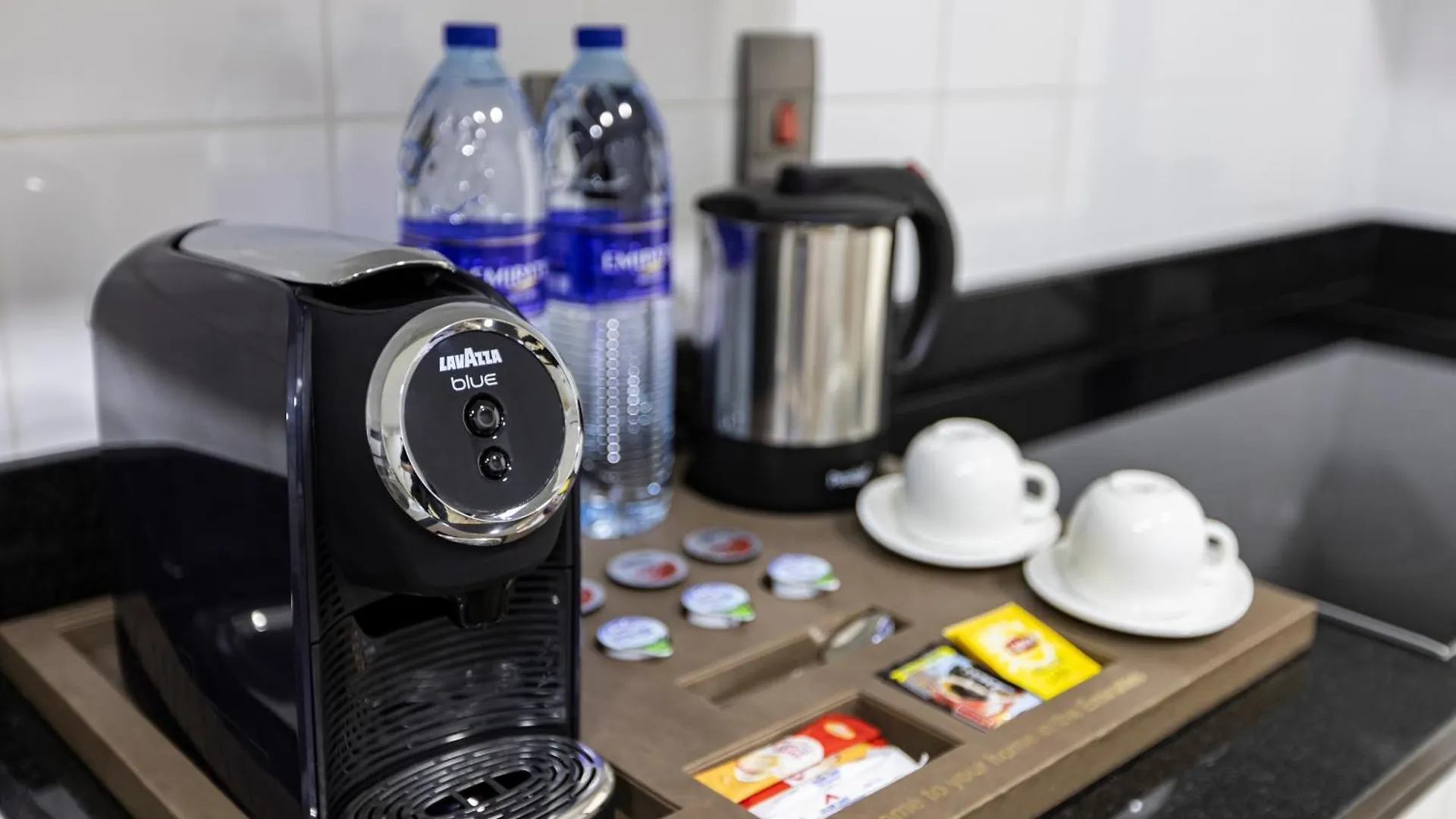 Golden Sands Suites Dubai Aparthotel